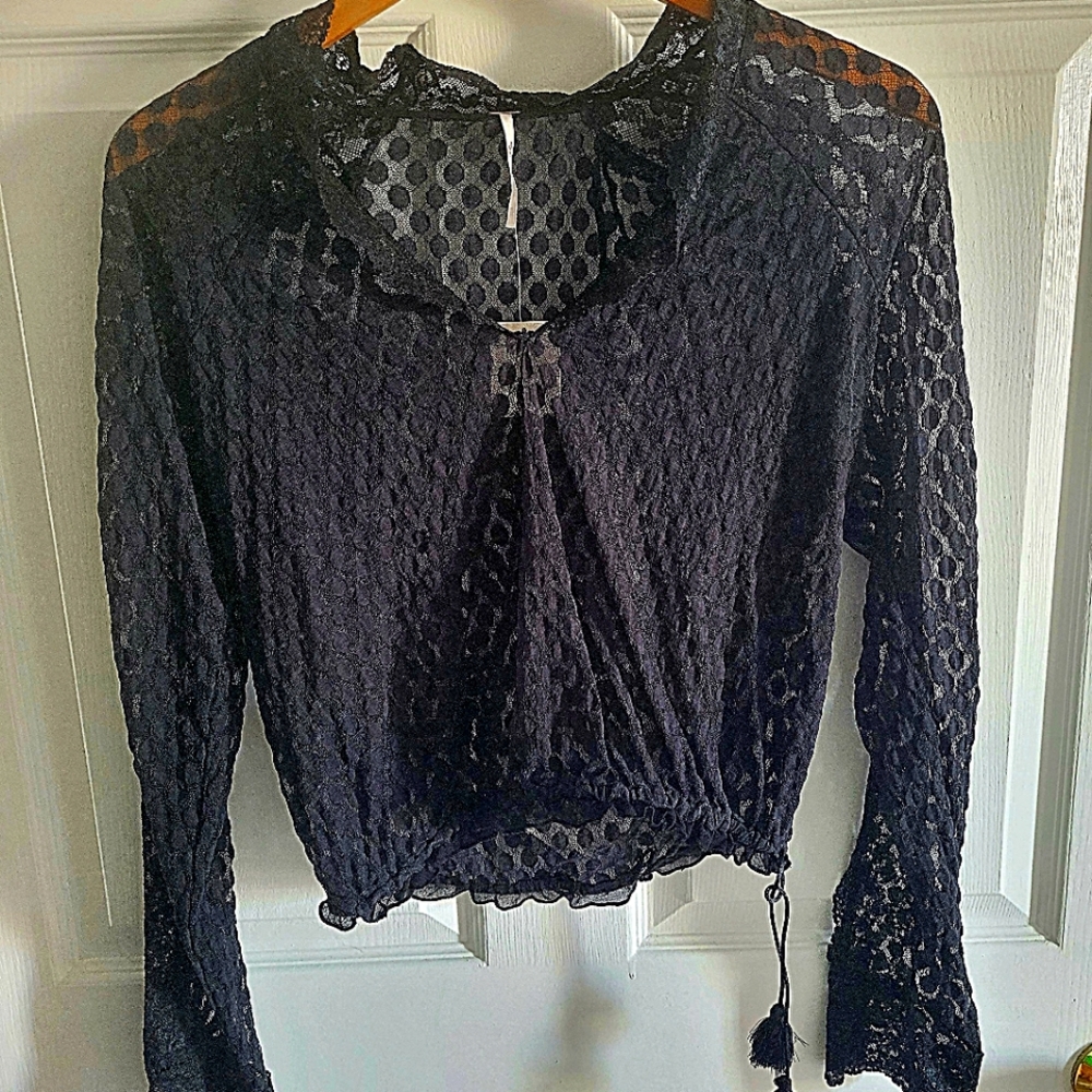 Women's black lace long sleeve top size M from Free People